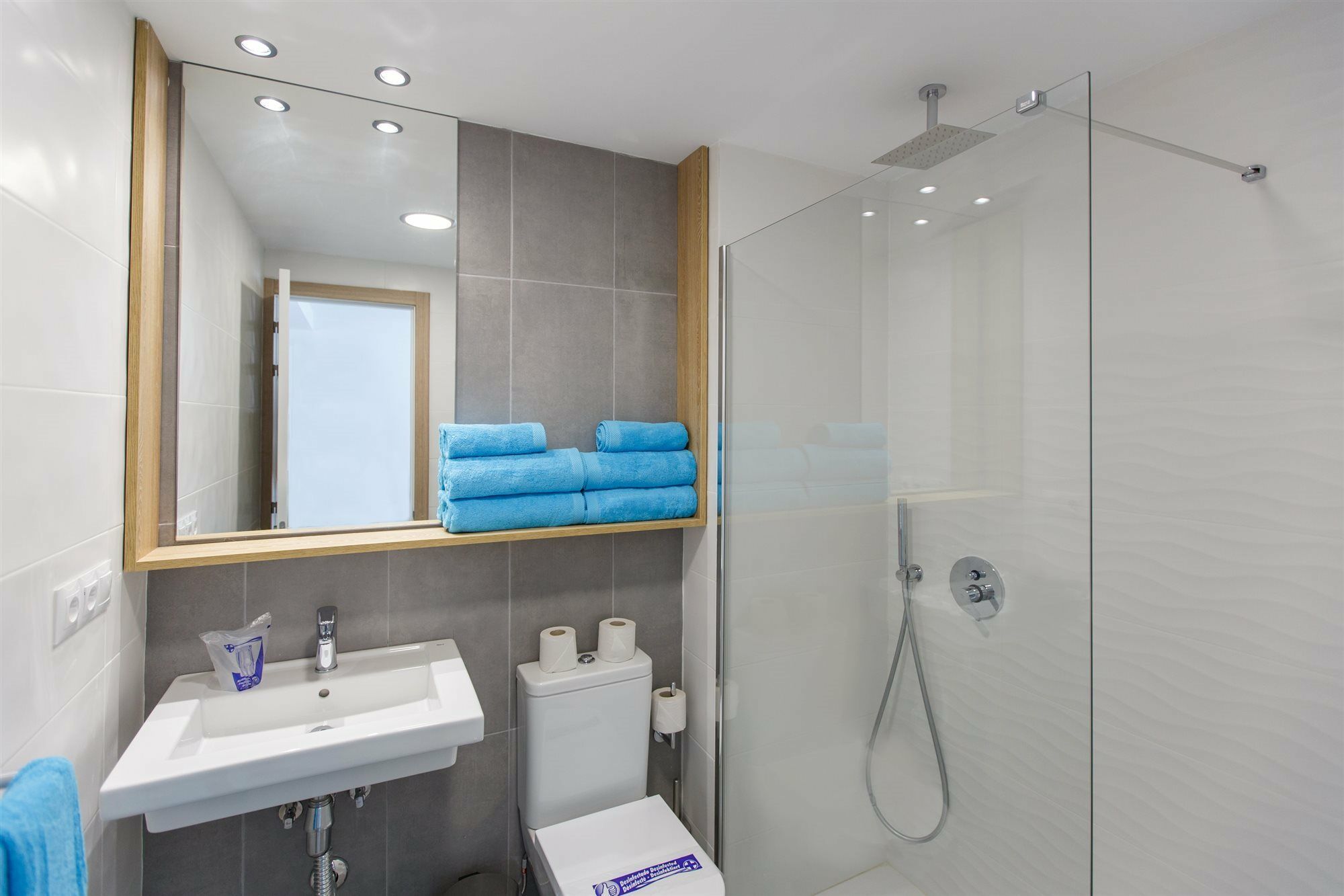 פלאייה דל אינגלז Apartamentos Walhalla מראה חיצוני תמונה